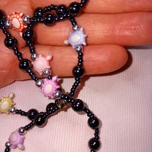 Cute Gunmetal 20" Beaded Necklace with Turtle Accents Excellent Used Condition